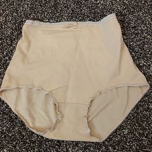Olga Wonderwear